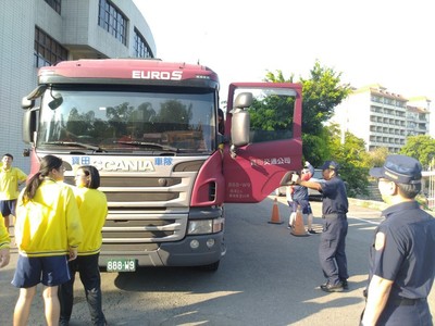 108.04.29林園分局防禦駕駛宣導12