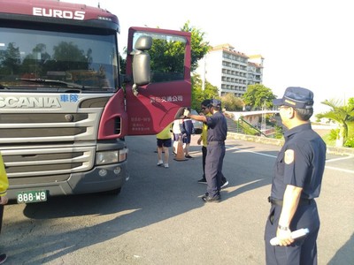 108.04.29林園分局防禦駕駛宣導15