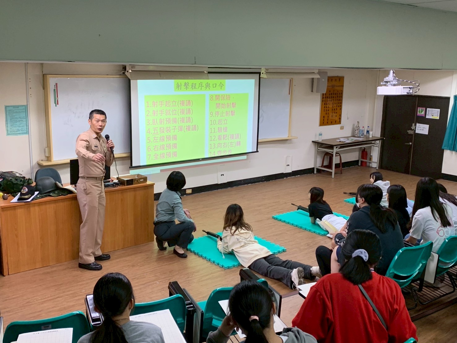 114.04.18實彈射擊體驗行前訓練(另開新視窗)